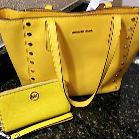 Authentic Yellow Michael Kors Bag and Wallet - Picture 2 of 15